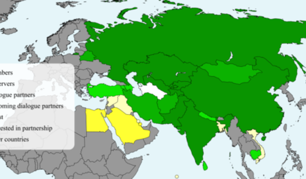 Raam op Rusland: leden scoLidstaten, kandidaat-lidstaten en 'dialoogpartners' van de SCO. Foto Wikimedia.