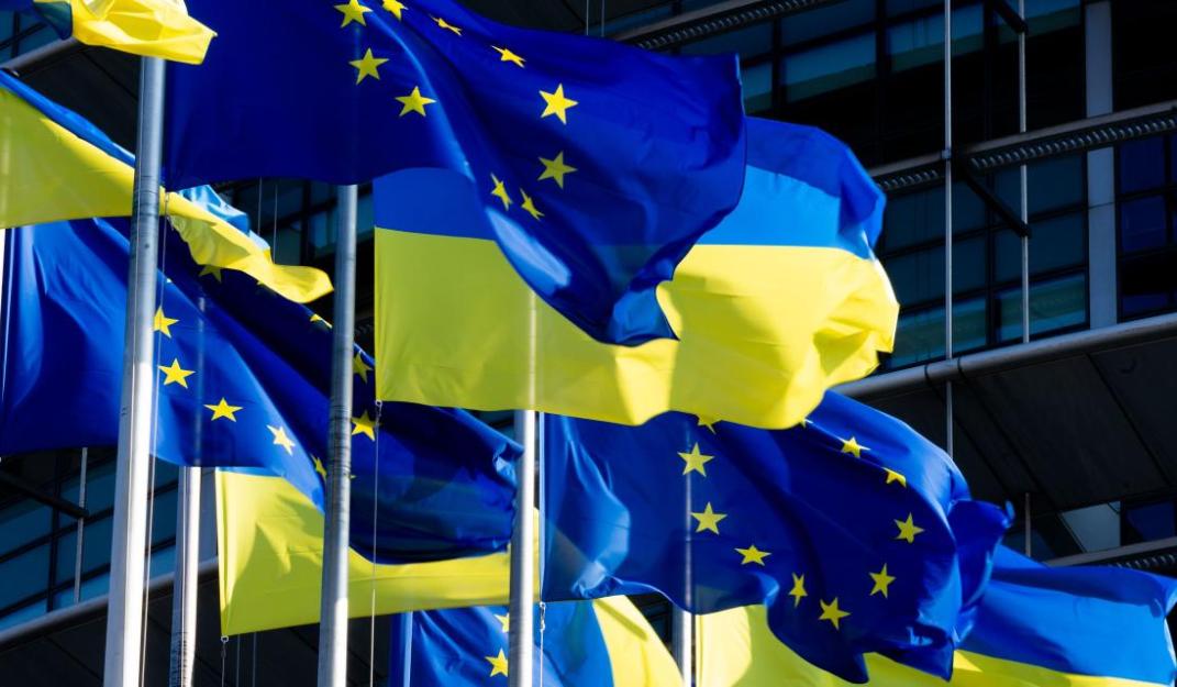 Source: EU-Ukrainian flag, source: Multimedia Centre European Parliament