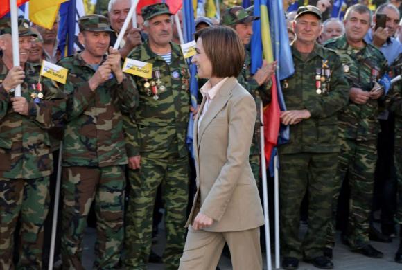 Moldovan incumbent President and candidate in the upcoming presidential election Maia Sandu attends a campaign rally in Chisinau, Moldova September 20, 2024 © REUTERS/Vladislav Culiomza/File Photo